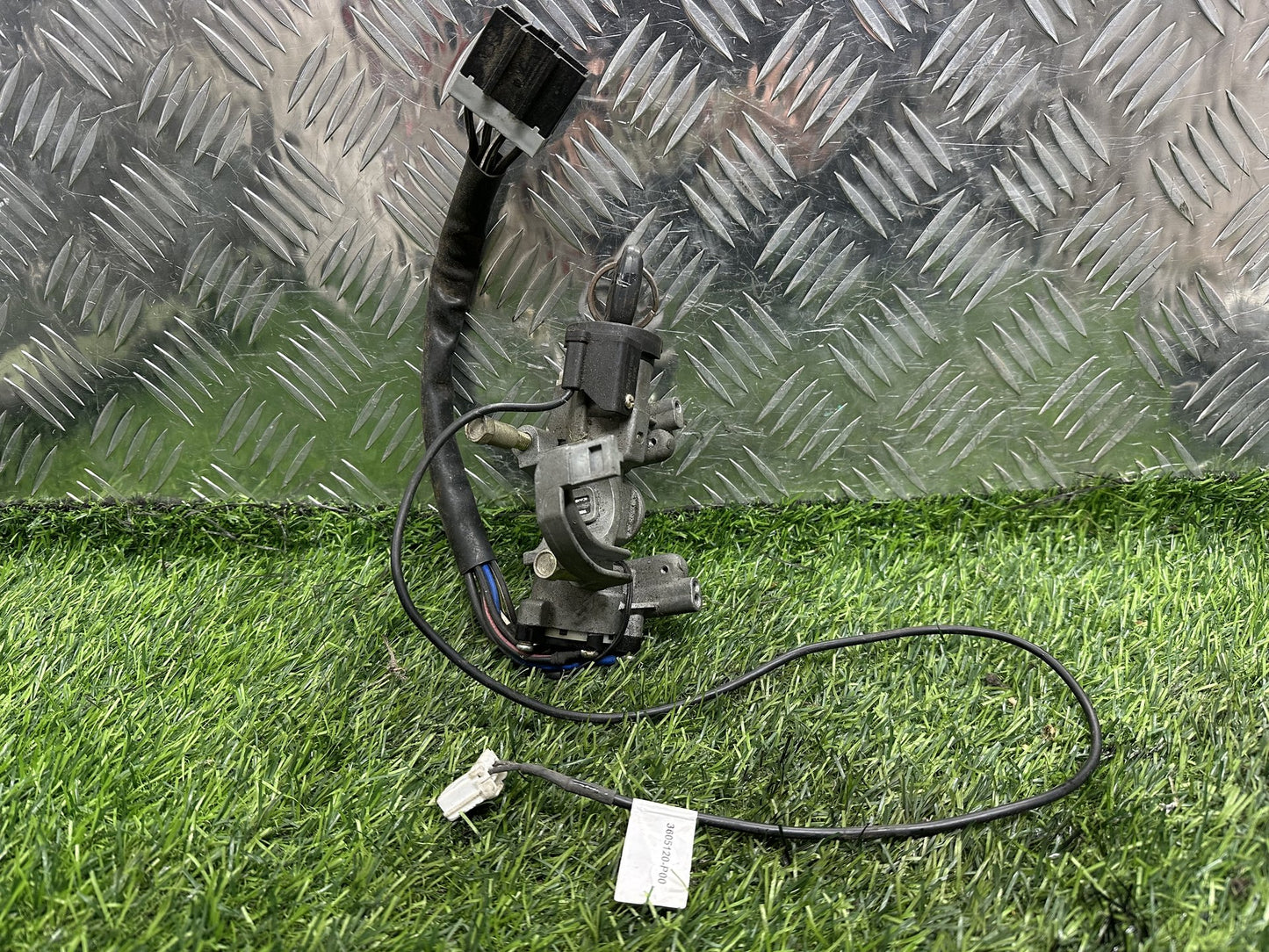 2011-2018 SsangYong Actyon II- Ignition With Key PN: 3605120-P00