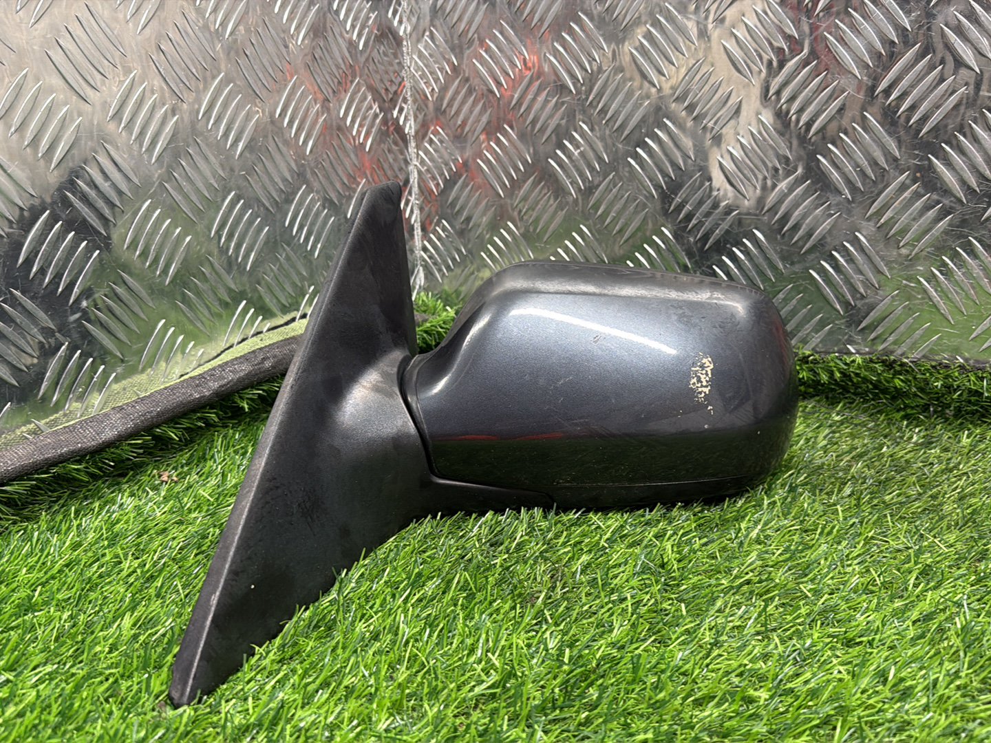 2003 - 2009 Mazda Axela Left Door Mirror 5 Pin Type