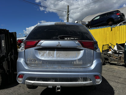 2015 Mitsubishi Outlander Exceed Tourer PHEV GG2W