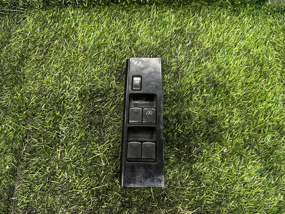 2012 Nissan Navara D40 - Master Power Window Switch PN: 25401-5X0C (SPANISH)
