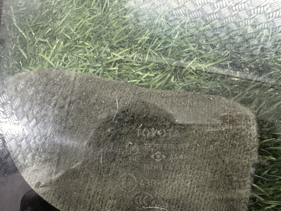 2004-2019 Toyota Hiace H200- Right Rear Cargo Glass PN: M2H3 HIGH ROOF