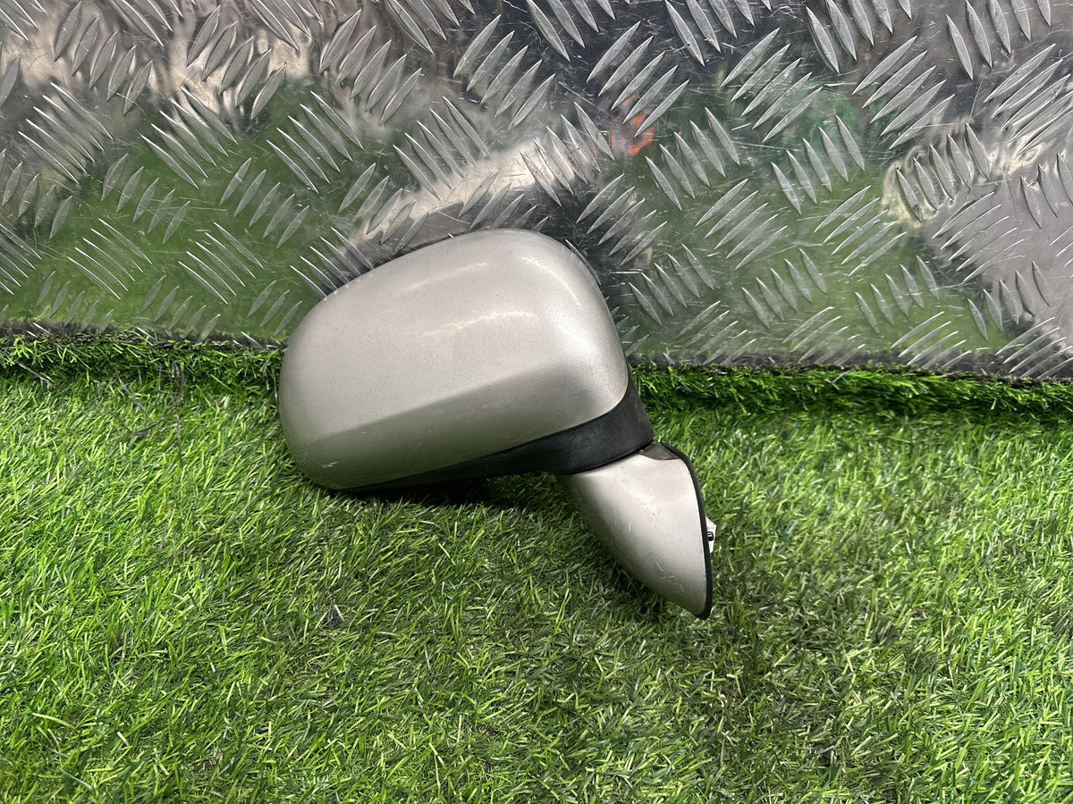 2002-2013 Mitsubishi Colt Z2*A - Right Door Mirror PN: 7 PIN