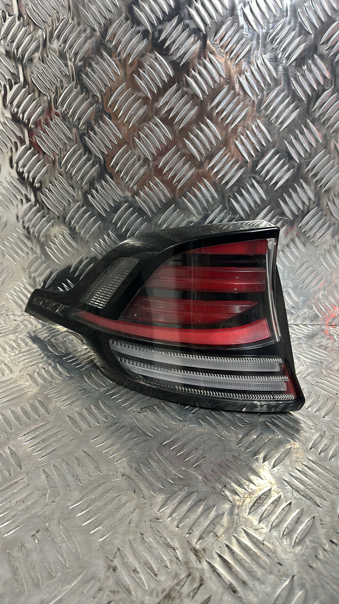 2022-2024 Kia Sportage Left Taillight 92401-P1