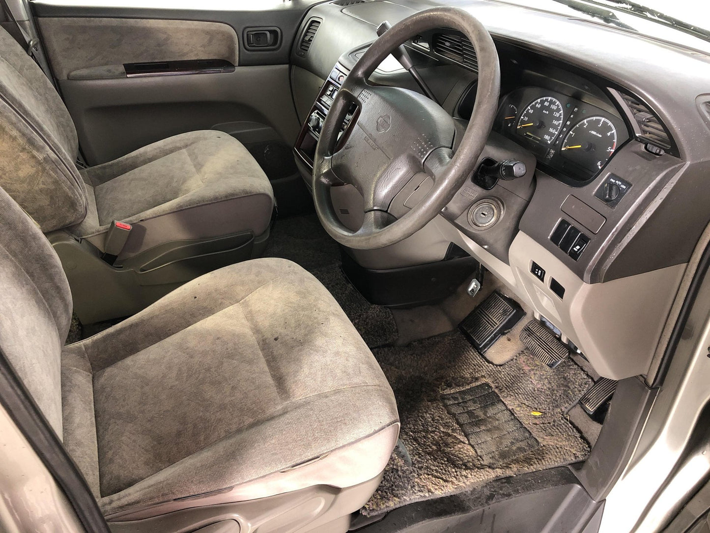 1999 Nissan Elgrand QD32 WRECKING FOR PARTS ONLY