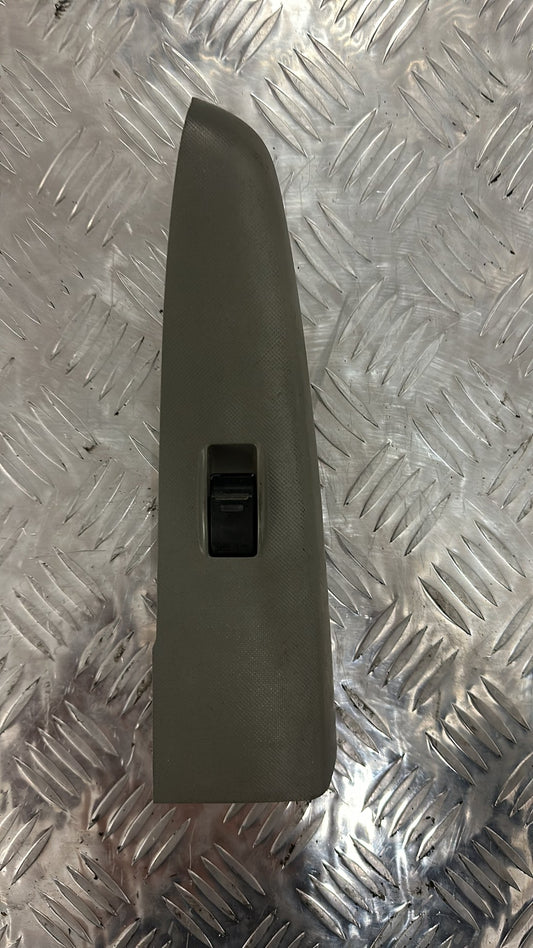 Toyota Hilux- Left Front Window Switch PN: 74232-0K010