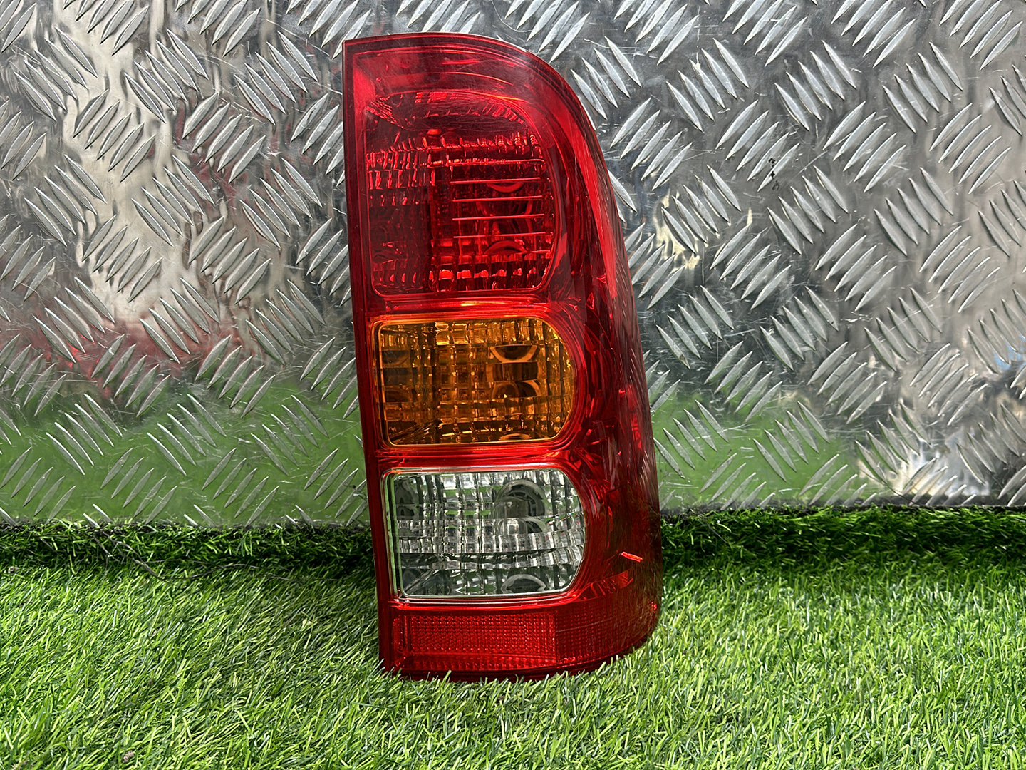 2006 - 2014 Toyota Hilux Right Taillight KOITO 71-3