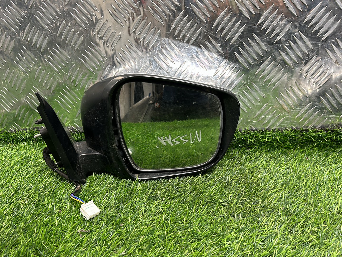 2014 - 2020 Nissan Navara Right Door Mirror 3 WIRE TYPE