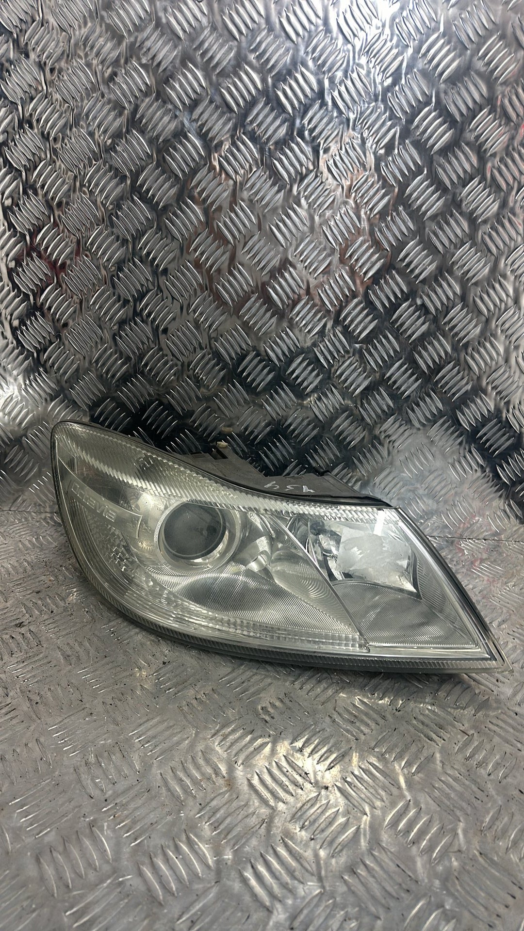 2009-2013 Skoda Octavia Right Headlight 1Z2 941 016 F