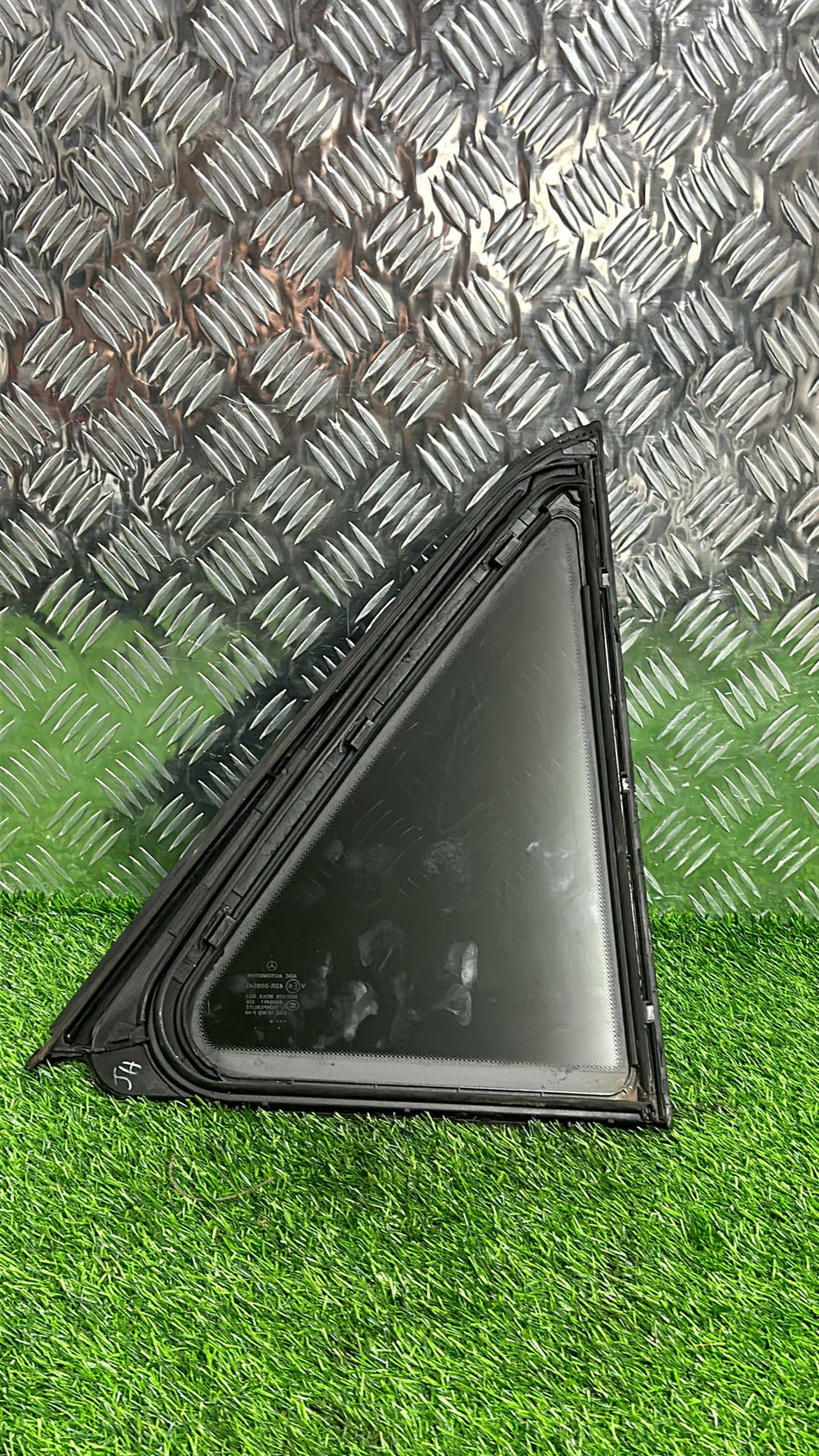2015-2019 Mercedes-Benz GLE350d 166.024- Left Rear Quarter Door Glass PN: M2L5