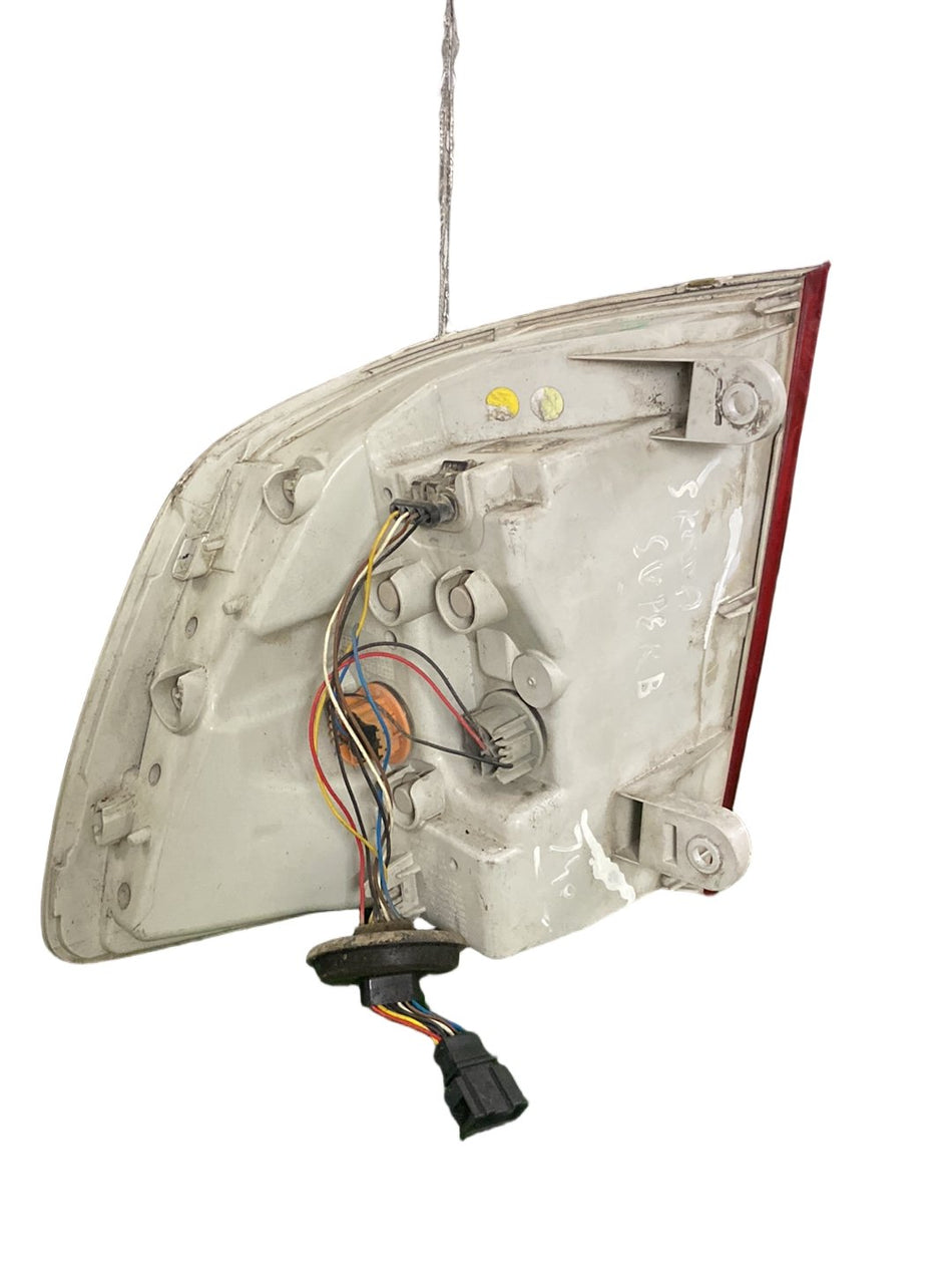 2008-2015 Skoda Superb II 3T- Left Taillight PN: 3T9945095B