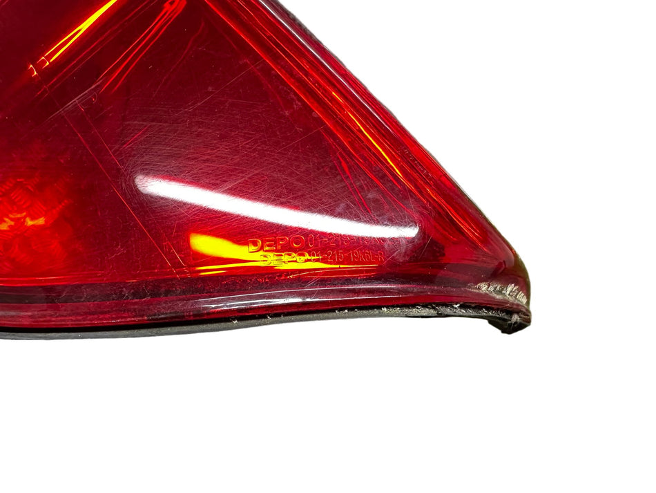 2012 Nissan Navara D40 - Left Taillight PN: 01-215-19K6L(SPANISH)