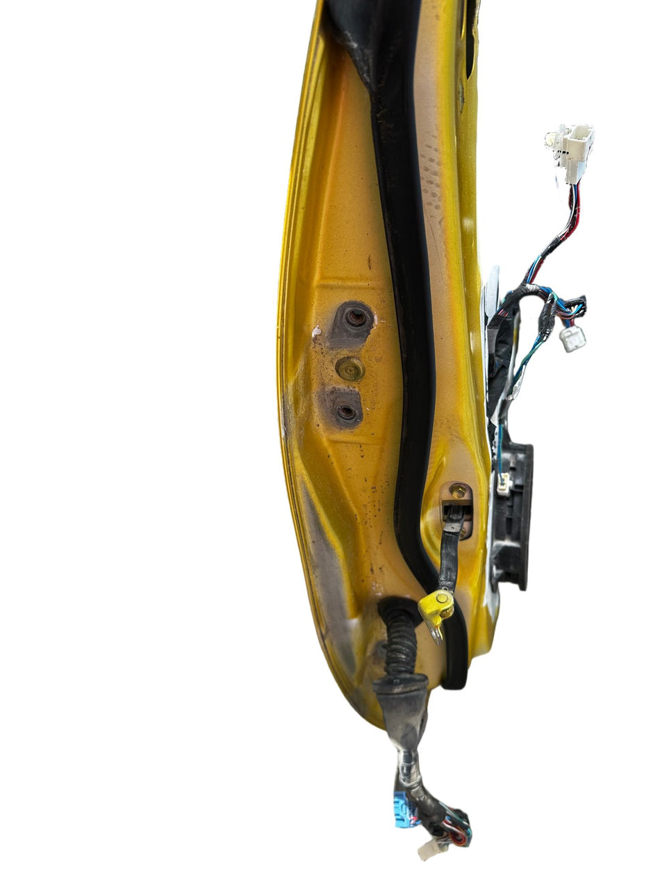 2015 Toyota Hilux - Right Front Door Shell PN: YELLOW