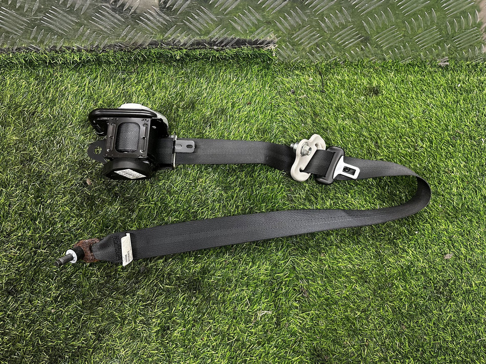 2012-2017 Nissan Latio N17 - Left Front Seat Belt PN: 6221616