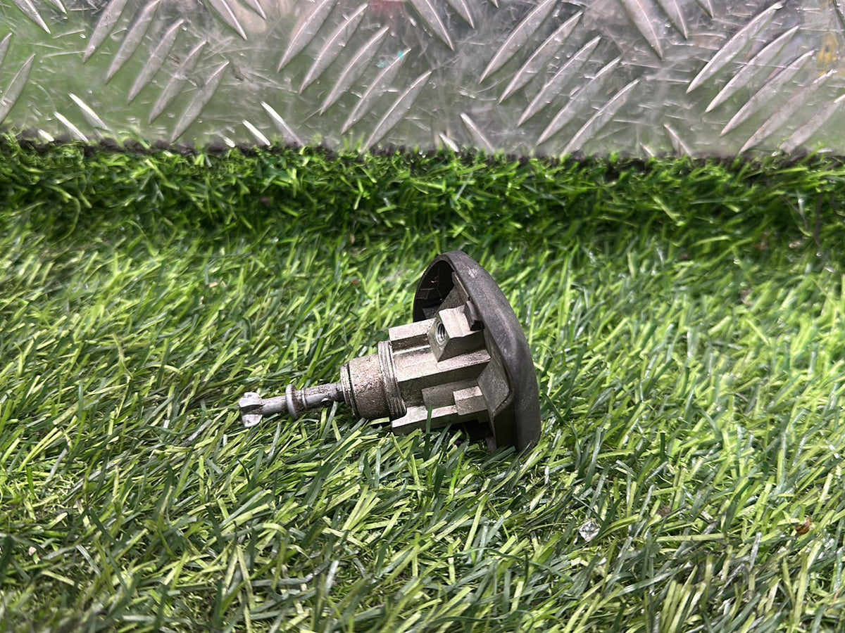 2004-2019 Toyota Hiace H200 - Left Front Door Lock Barrel PN: