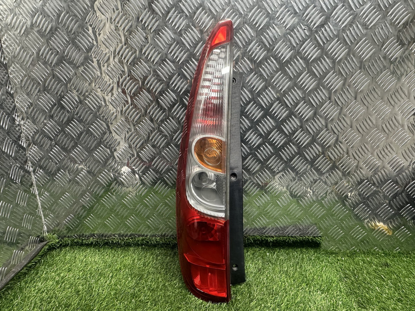 2002-2013 Mitsubishi Colt Z30- Left Taillight PN: STANLEY P4914