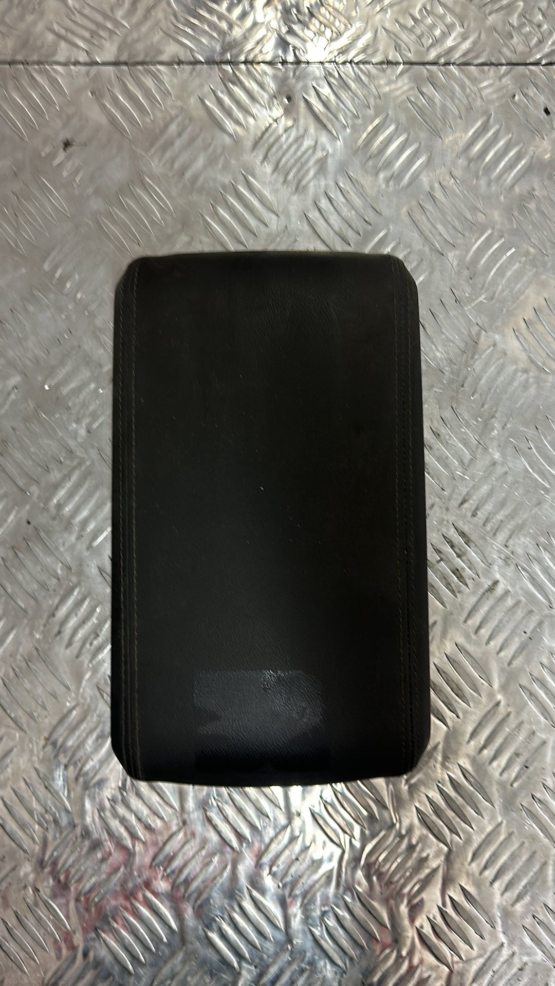 2013-2023 Holden Colorado- Console Lid PN: