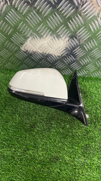 2011 - 2019 BMW 330i Right Door Mirror 5 PIN