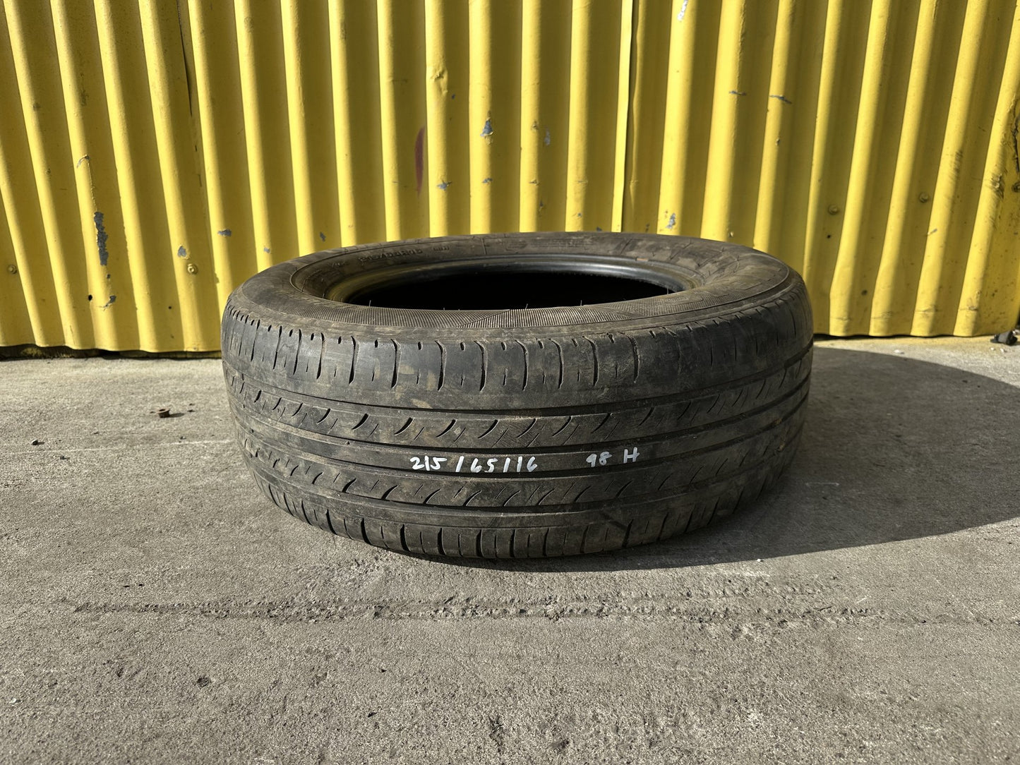 - Tyre PN: 215/65/16 98H