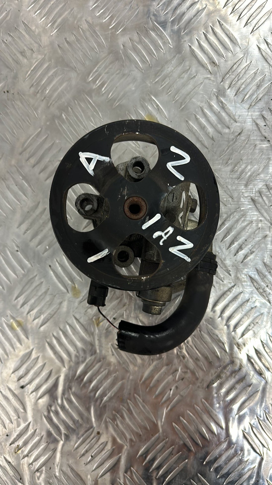 2006 Toyota Noah- Power Steering Pump PN: