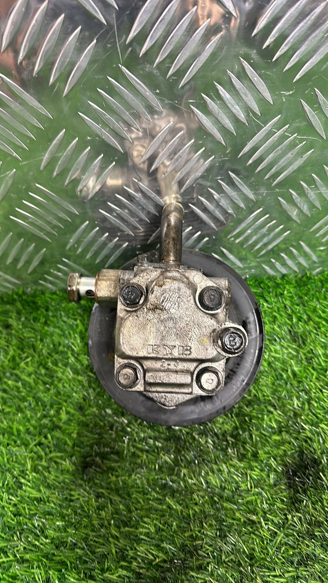 Mitsubishi Triton Power Steering Pump 4D56