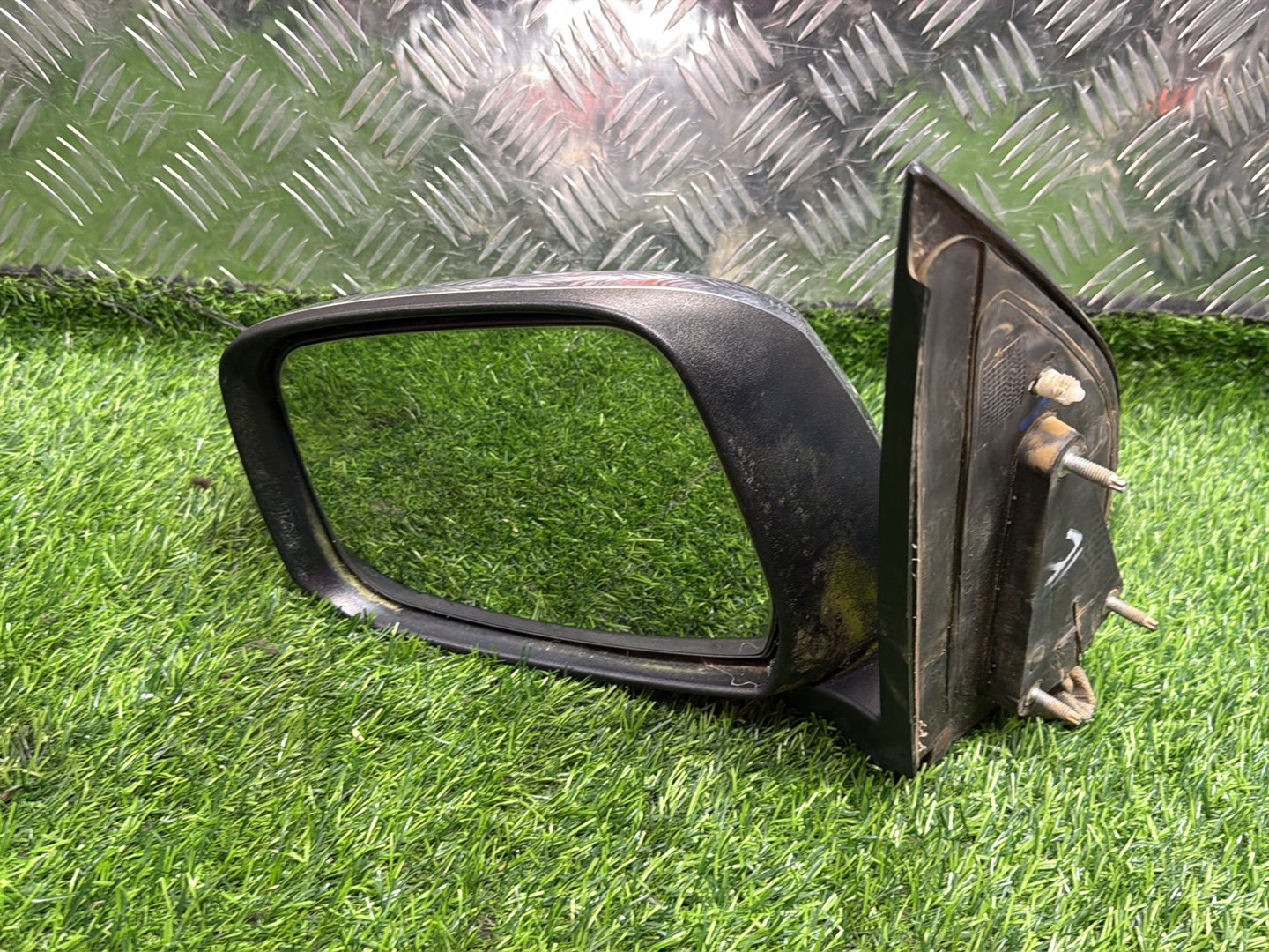 2004 - 2015 Nissan Navara Left Door Mirror 7 Wire Indicator Type