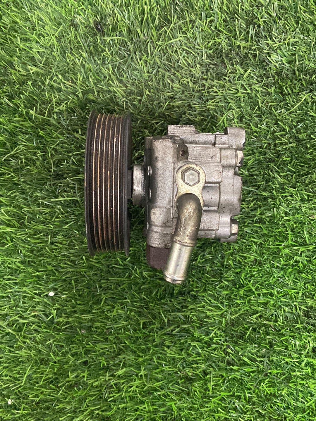 Toyota RAV4 Steering Pump 1AZ-FE