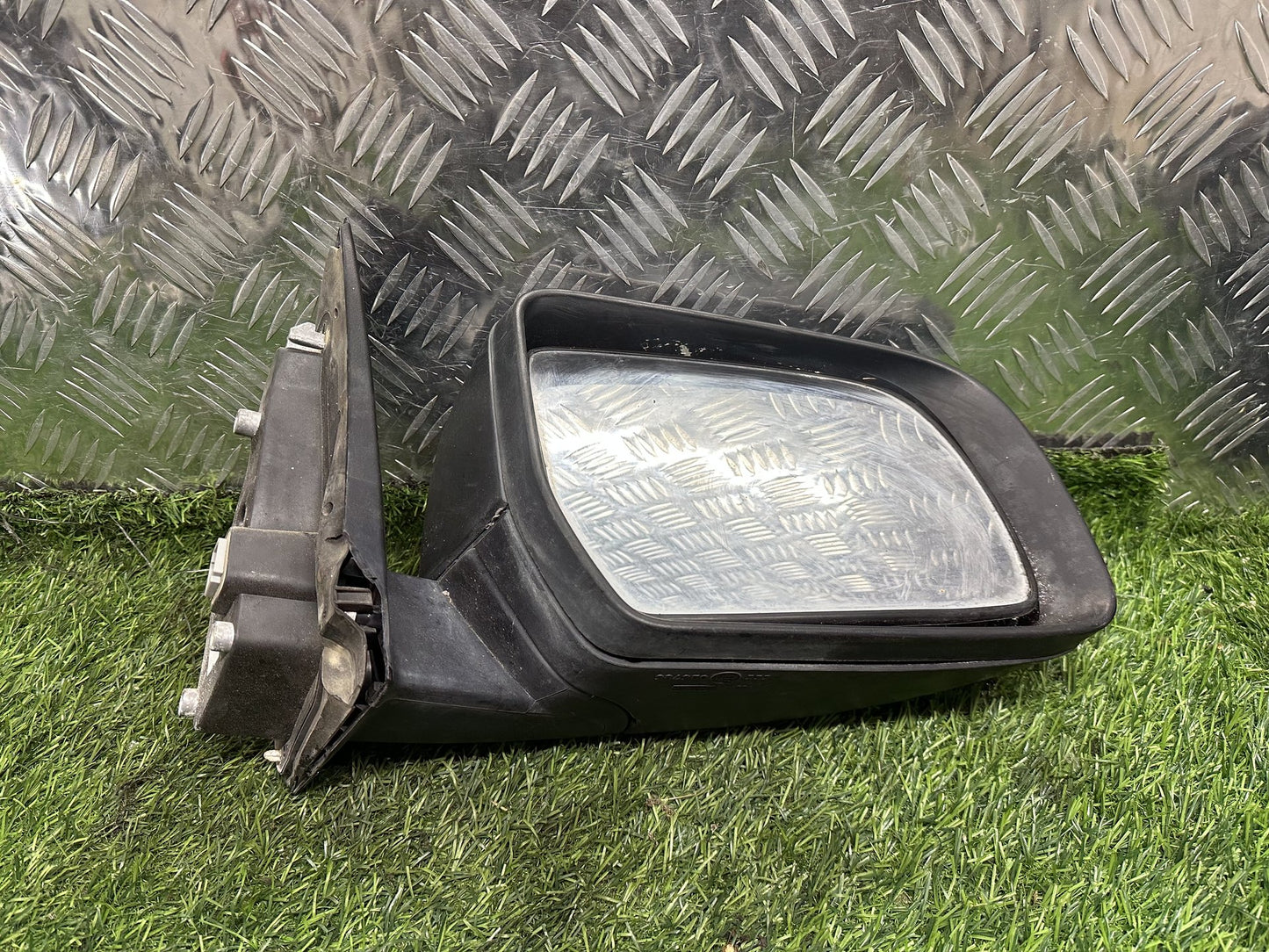 2011-2015 Ford Ranger PX- Right Door Mirror PN: 3 PIN TYPE