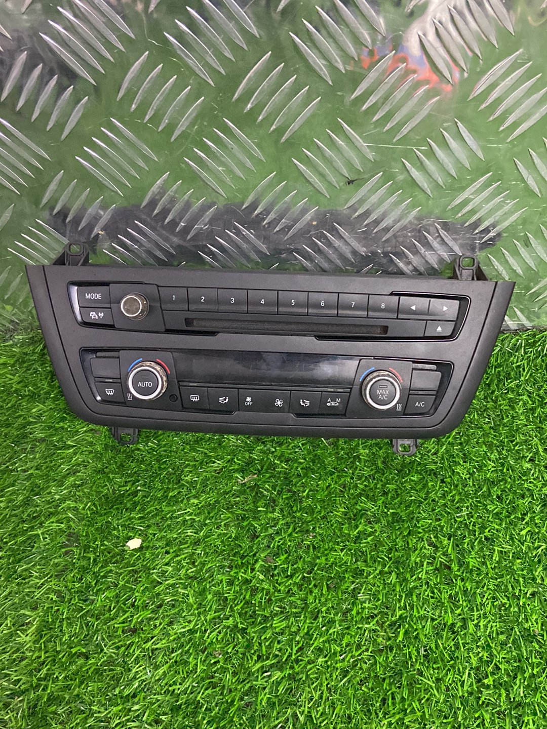 BMW 320i Heater/AC Controls 64.11-9226784-03