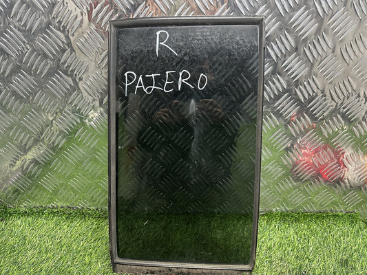 1999-2006 Mitsubishi Pajero V7*W- Right Rear Quarter Door Glass PN: M2L3