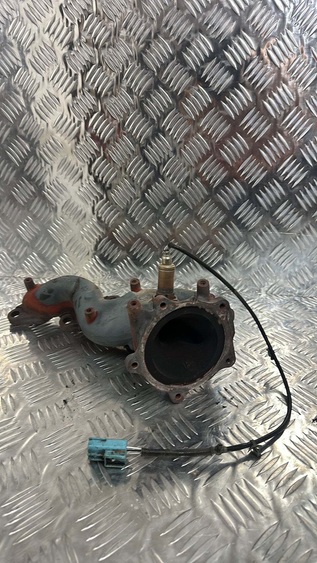 Nissan Caravan KA20 Exhaust Manifold