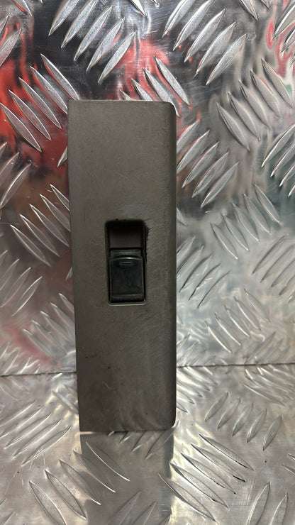 2005-2015 Nissan Navara- Left Front Window Switch PN: 25411 EA003