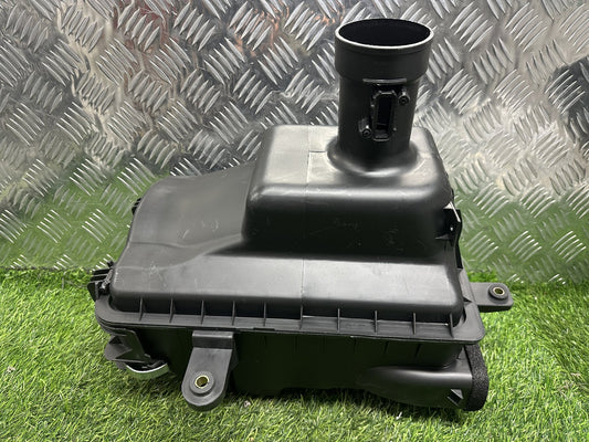 2004-2019 Toyota Hiace H200- Air Filter Box PN: RECTANGLE TYPE SENSOR