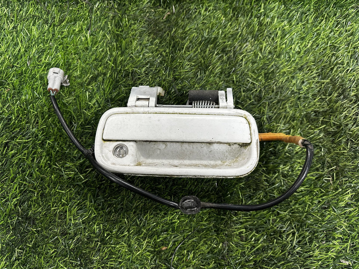 1995-2002 Toyota Hilux Surf - Right Front Exterior Door Handle PN: WHITE