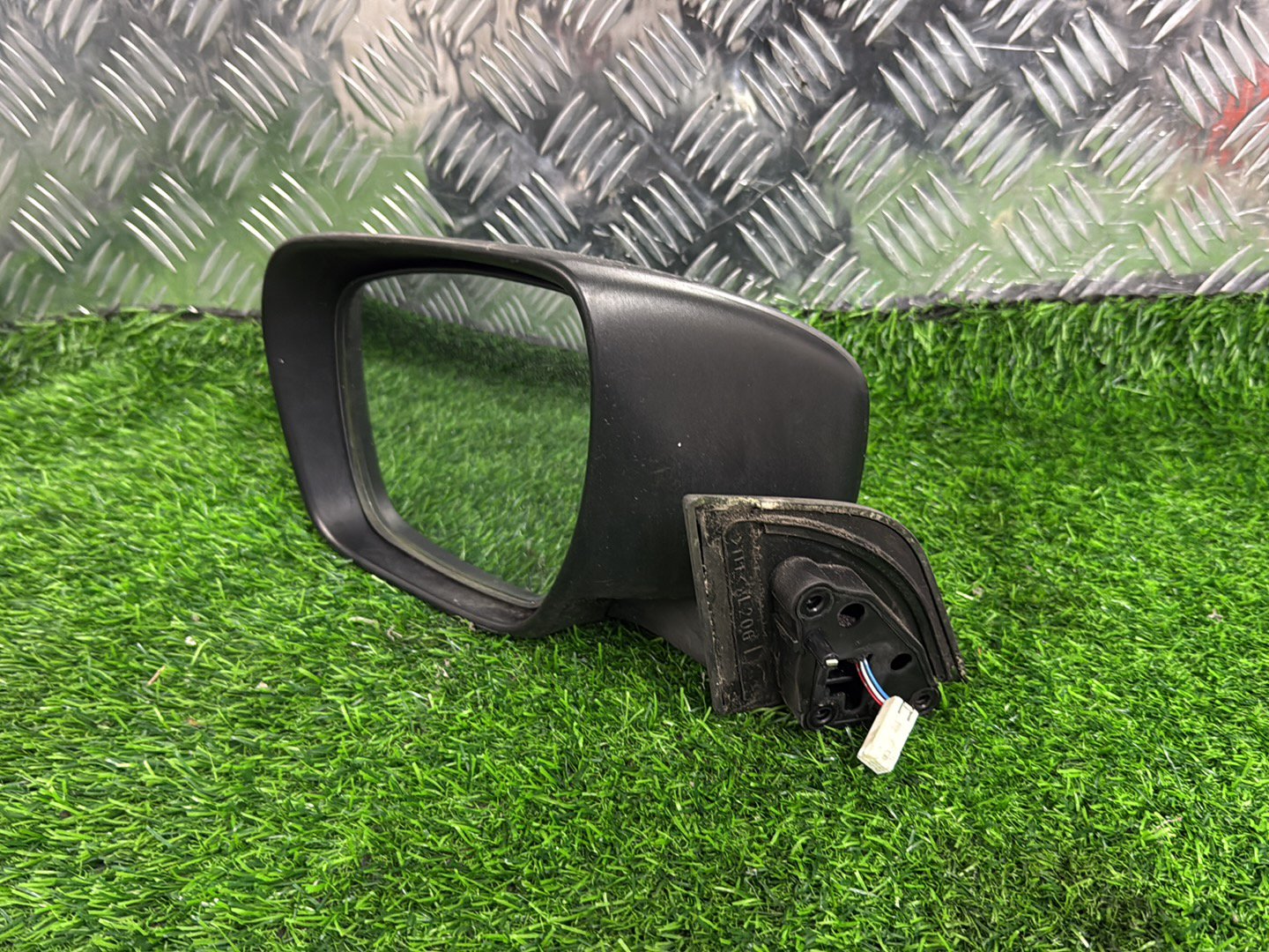 2006 - 2016 Mazda MPV Left Door Mirror 5 Wire
