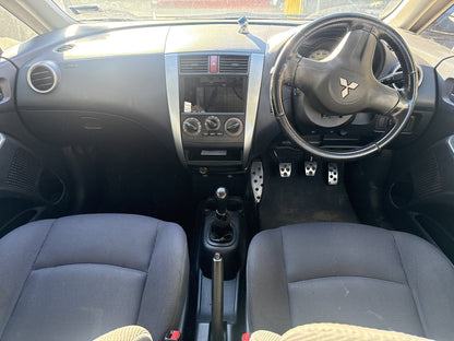 2006 Mitsubishi Colt JMFXNZ23A6Z000963