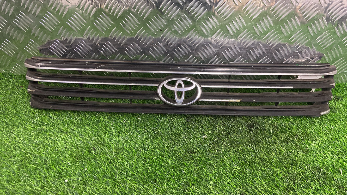 Toyota Hiace Grille 53111-26220