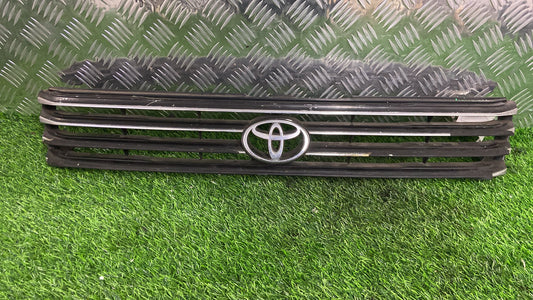 Toyota Hiace Grille 53111-26220