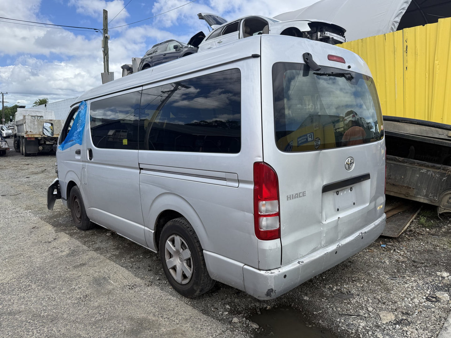 2011 Toyota Hiace 2TR WRECKING FOR PARTS ONLY