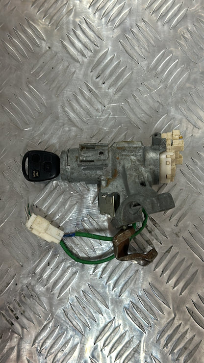 2003-2015 Toyota Sienta NCP8*- Ignition With Key PN: 45020-52-3