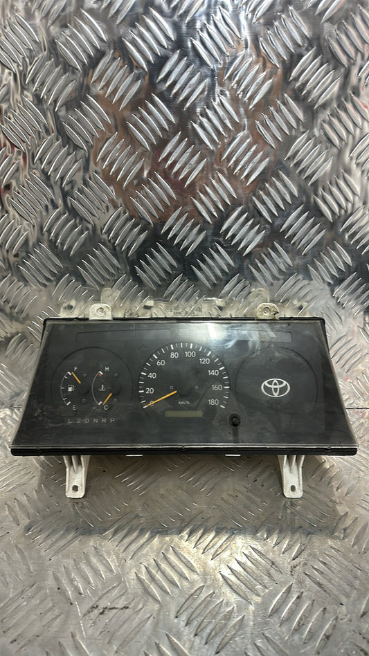 1993-2004 Toyota Hiace Instrument Cluster 83800-26300