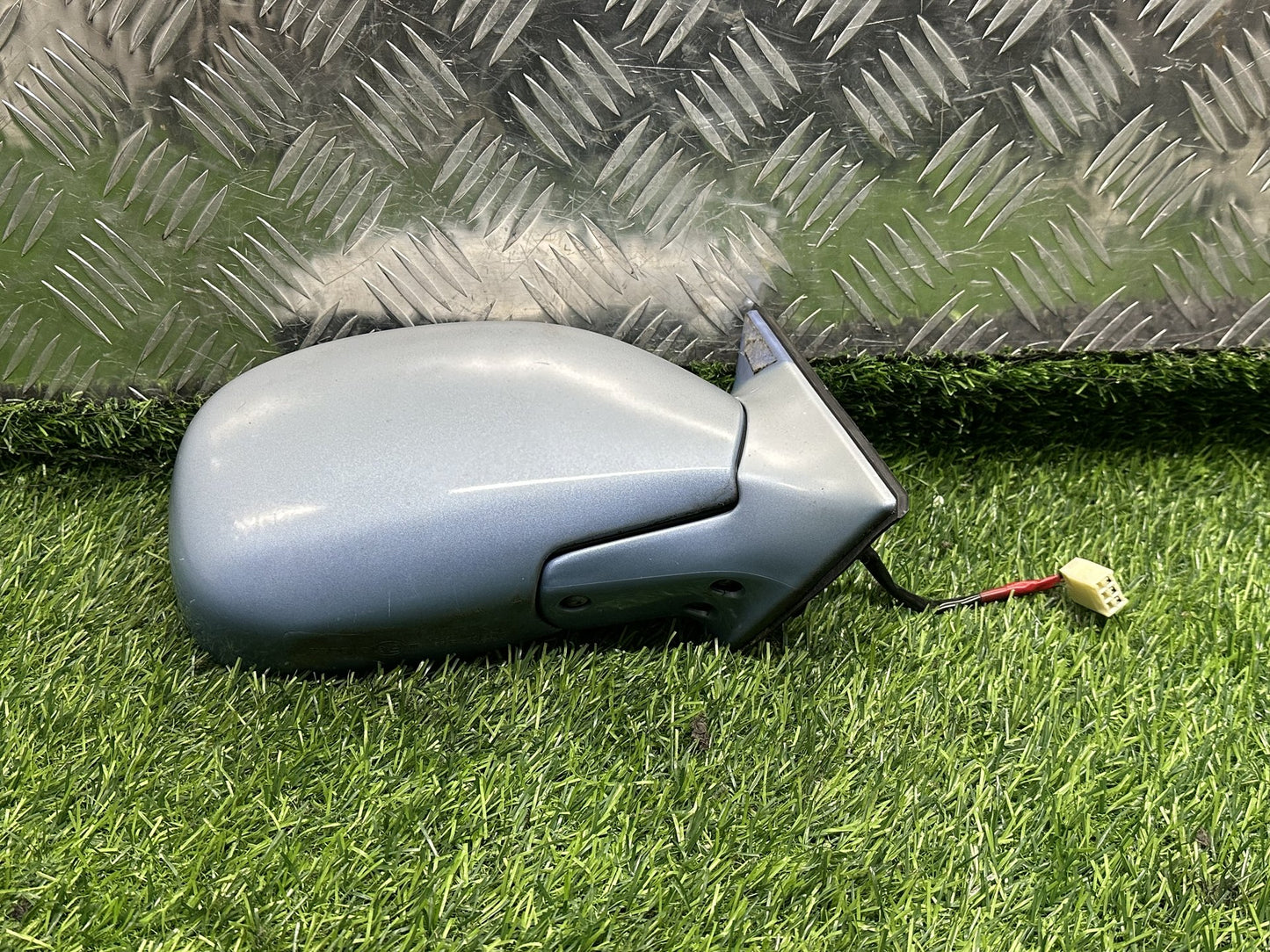 1995-2000 Toyota RAV4 A10- Right Door Mirror PN: 3 WIRE TYPE