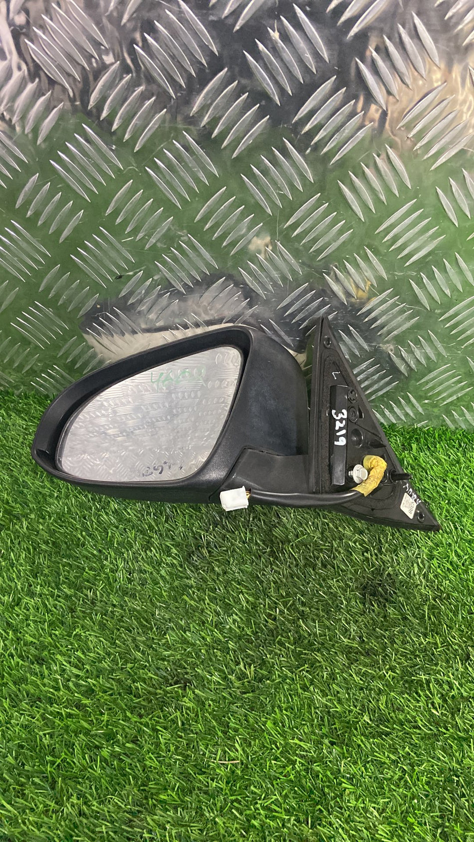 2012-2017 Toyota Aurion XV50- Left Door Mirror PN: 5 WIRE