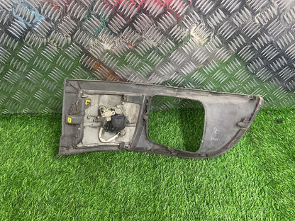 1990 - 2003 Toyota Hiace Right Corner Light TOYOTA 26-35