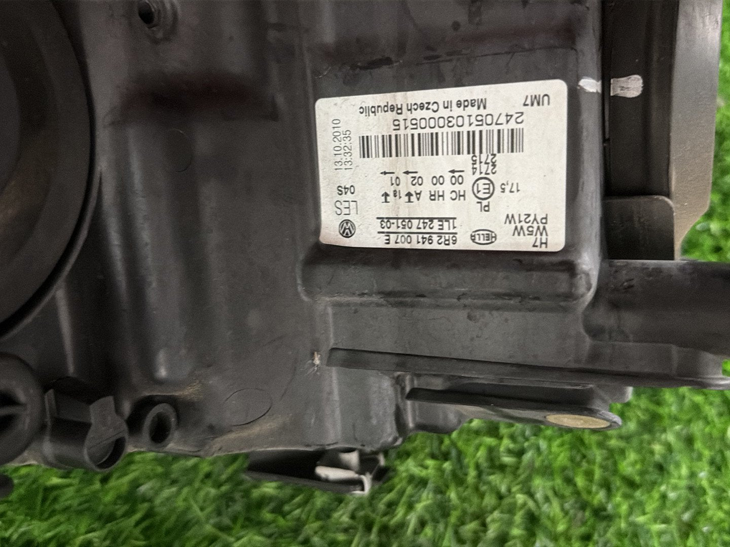2009 - 2017 Volkswagen Polo Left Headlight HELLA 6R2 941 007 E