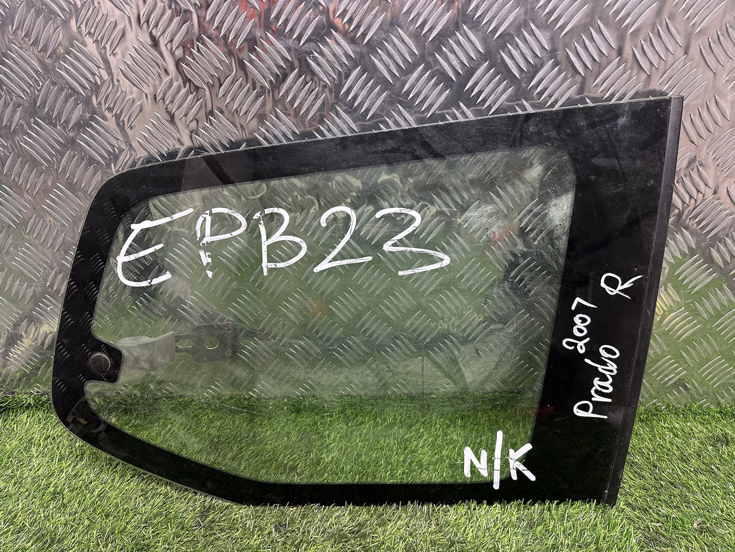 2002-2009 Toyota Land Cruiser Prado- Right Rear Body Glass PN: M2H3