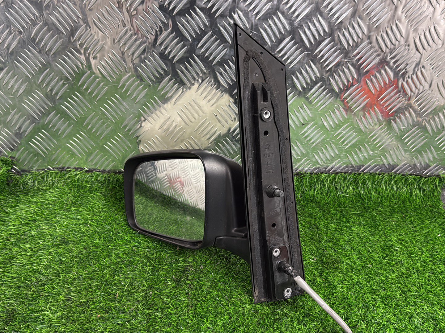 2005 - 2010 Nissan Serena Left Door Mirror 7 Wire
