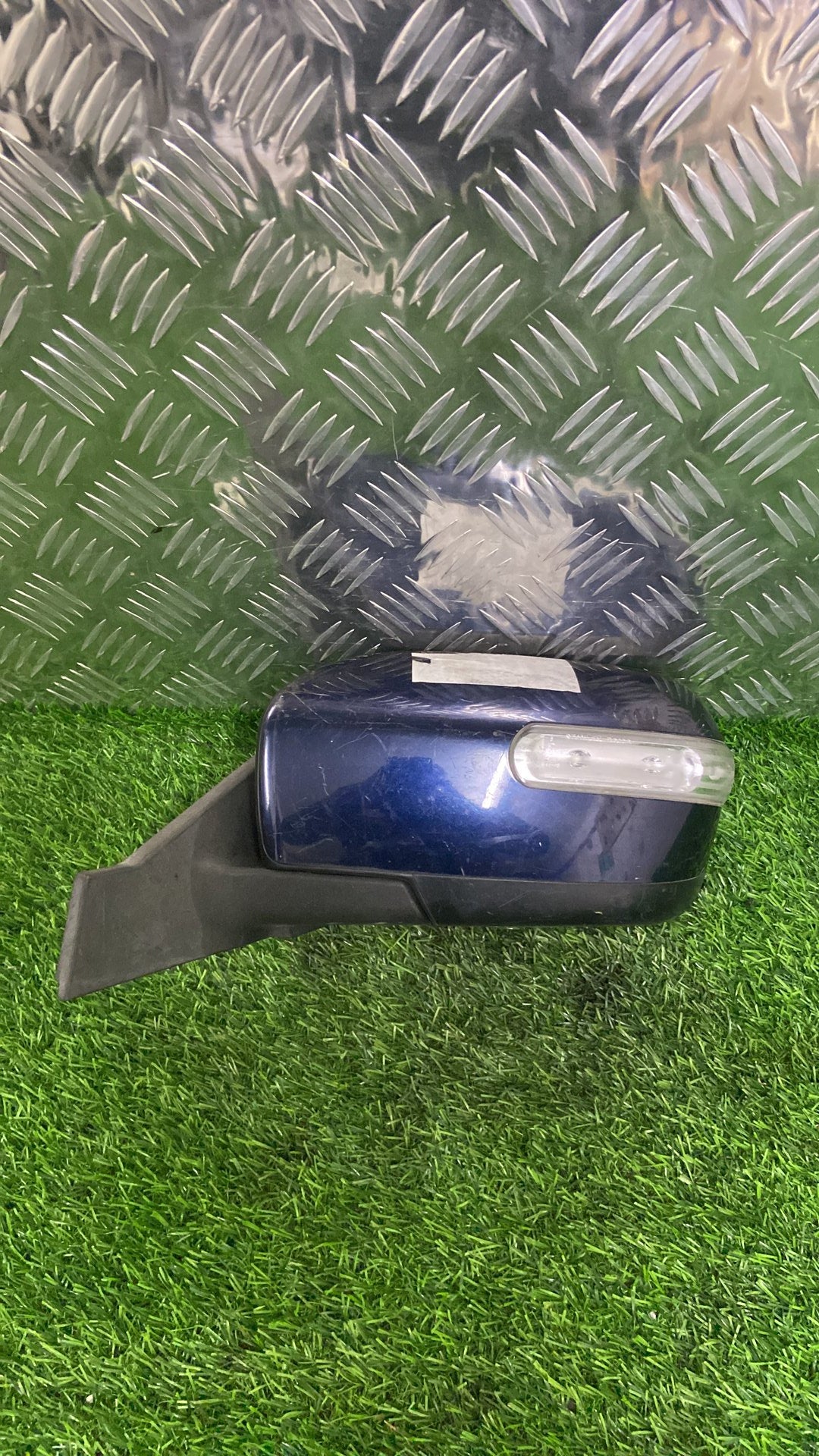 2005-2010 Mazda Mazda5 CR19- Left Door Mirror PN: 7 WIRE