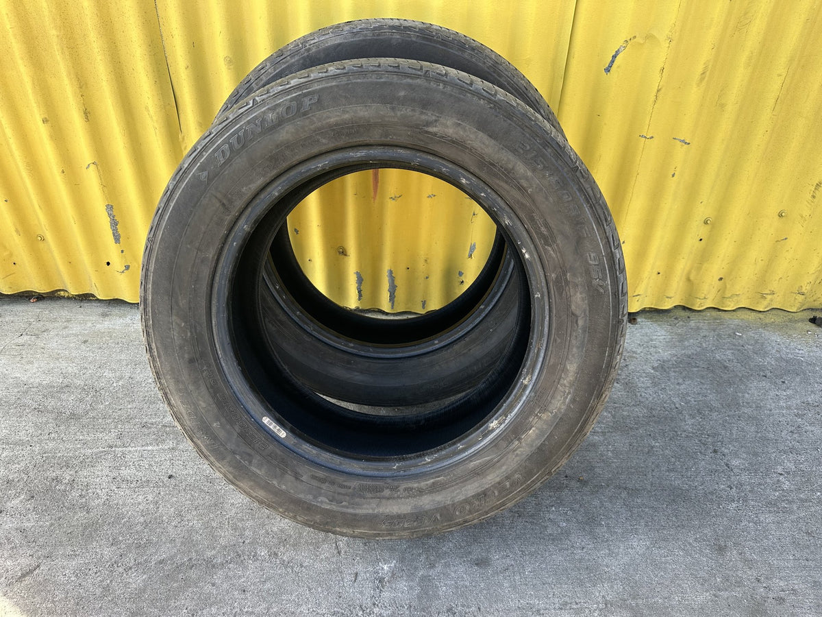 - Tyre PN: 215/60/16 95V
